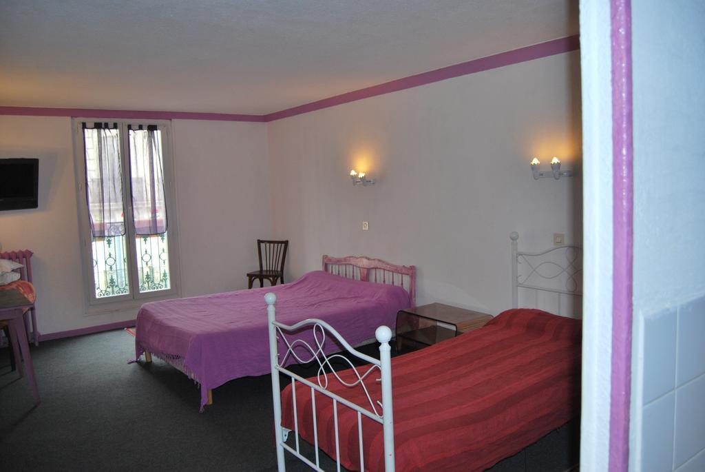 Hotel Le Revelois Restaurant Béziers Pokoj fotografie